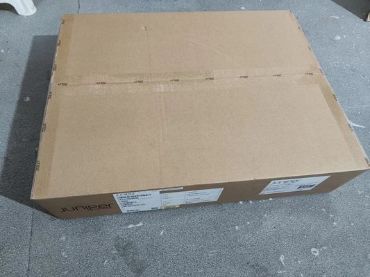 Przełącznik QFX5120-32C-AFO Enterprise 32x100G 1U, port AC, wlot z boku i wylot z boku zasilacza